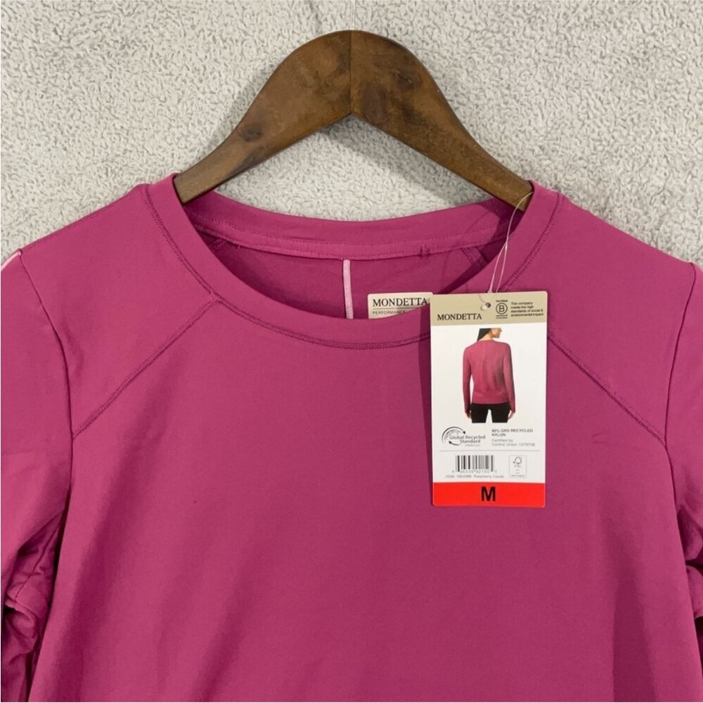 NWT Mondetta Womens M Long-Sleeve Performance  Active wear Crewneck Tee